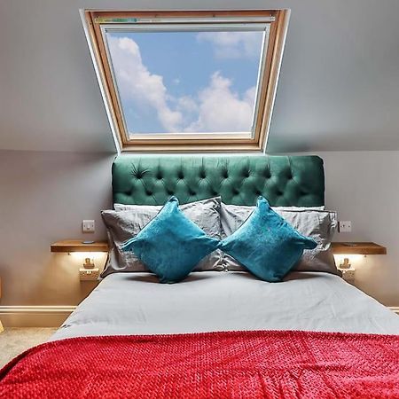 Luxury Spacious Pad With Games Room Sheffield Eksteriør bilde